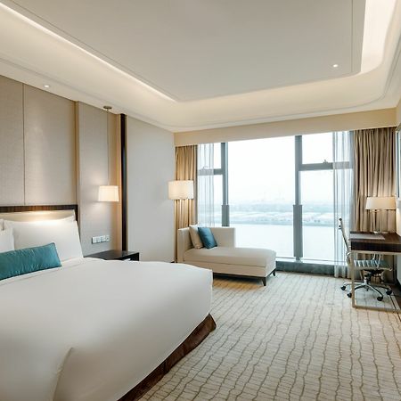 Crowne Plaza Guangzhou Zengcheng By Ihg- Canton Fair Free Shuttle Bus מראה חיצוני תמונה